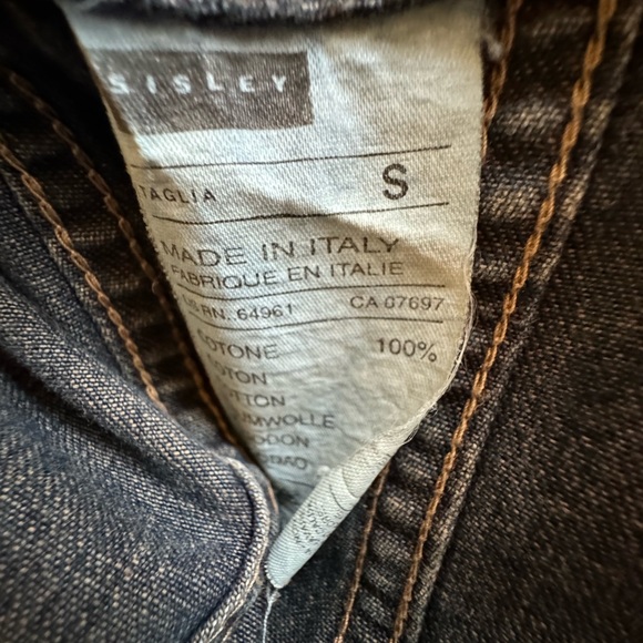 Sisley vintage Denim jacket. Small. Great condition. Very flattering Jean jacket - Picture 12 of 12